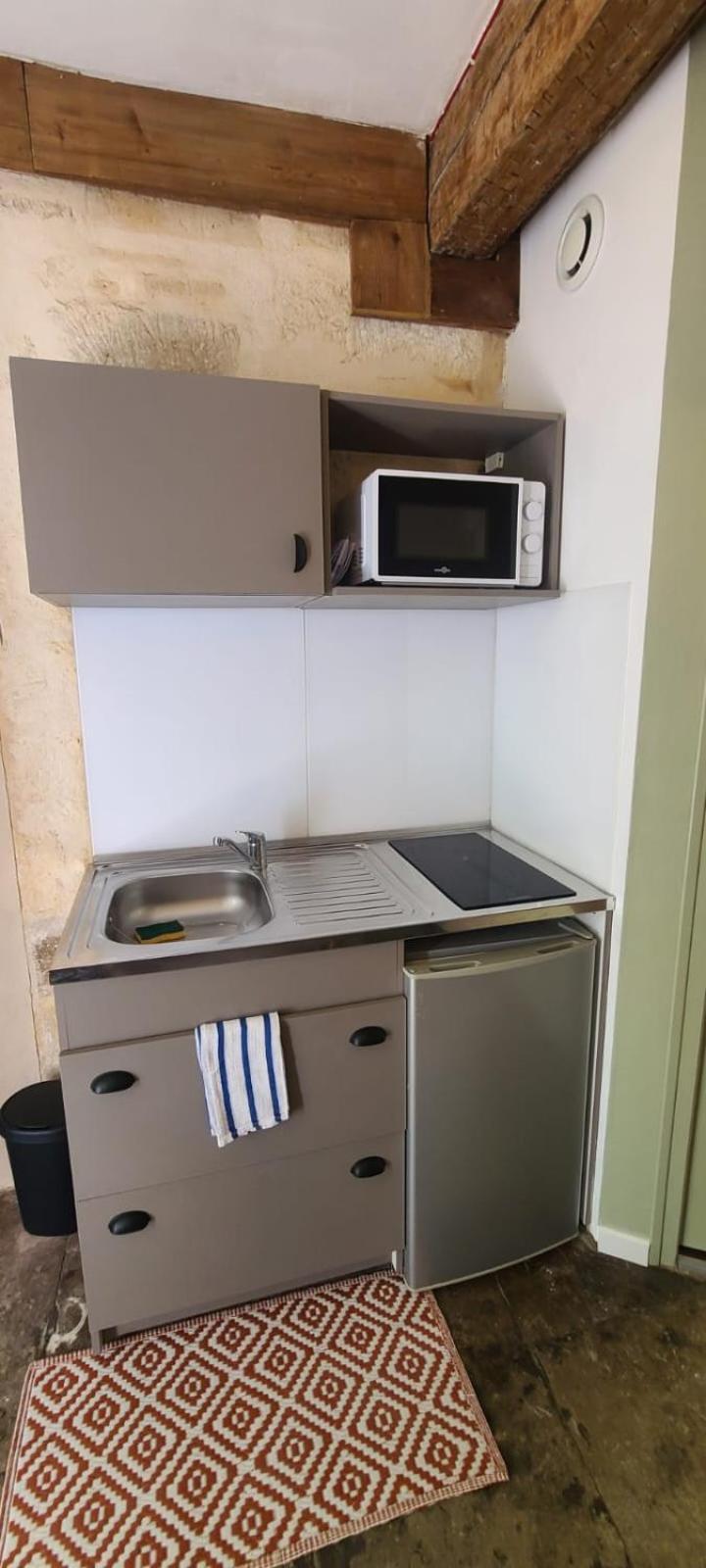 Studio Au Coeur Historique De Montpellier, 2 Personnes Et Wifi 외부 사진